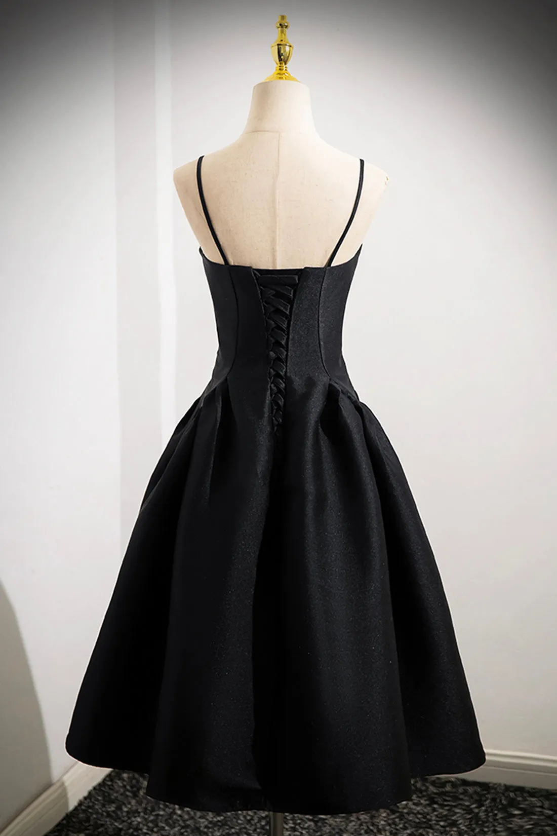 Black Spaghetti Strap  Satin Short Prom Dress, Simple A-Line Homecoming Party Dress