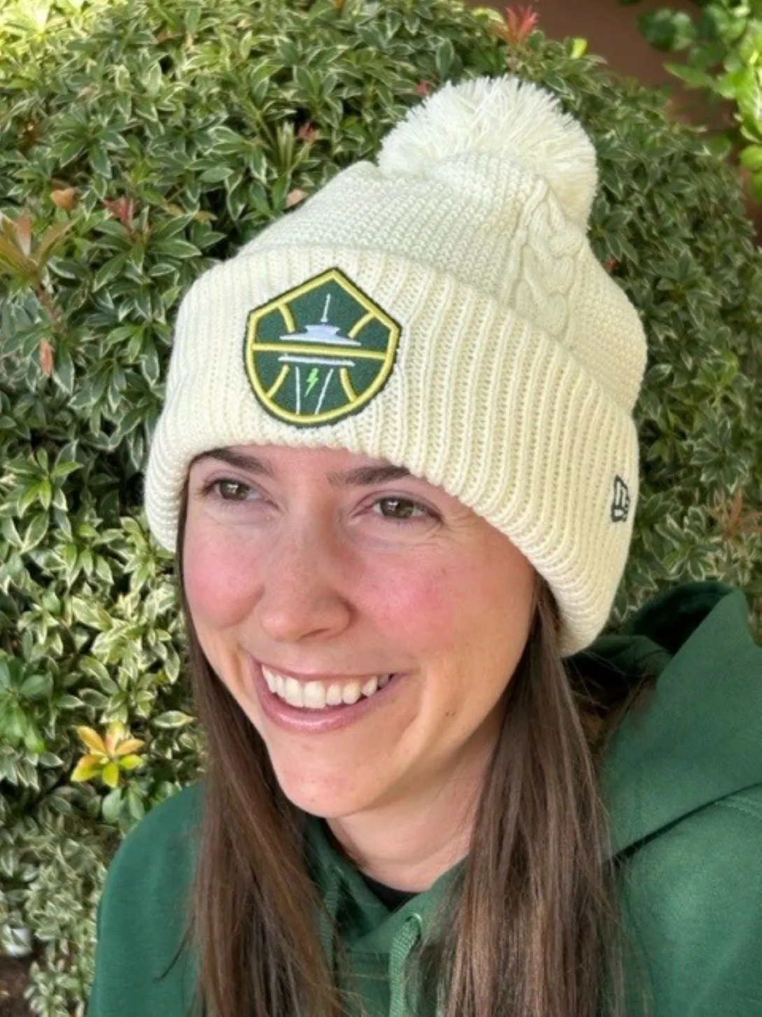 Cable Knit Pom Beanie