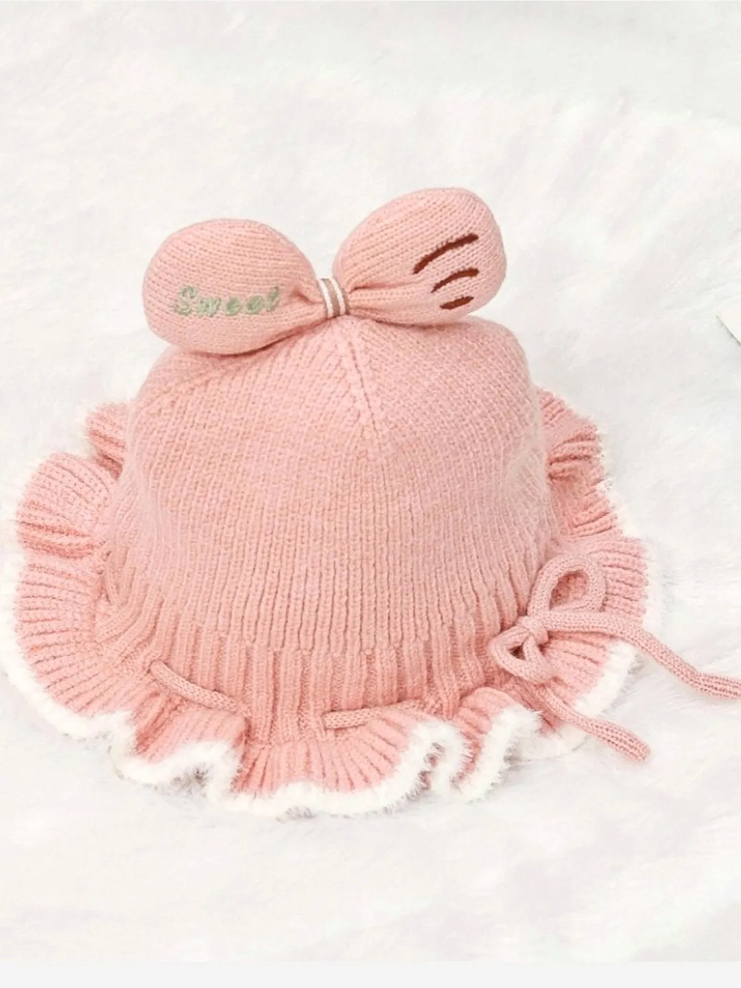 Girls' Pink Knitted Cloche Bow Hat - Sweet Style for Winter!
