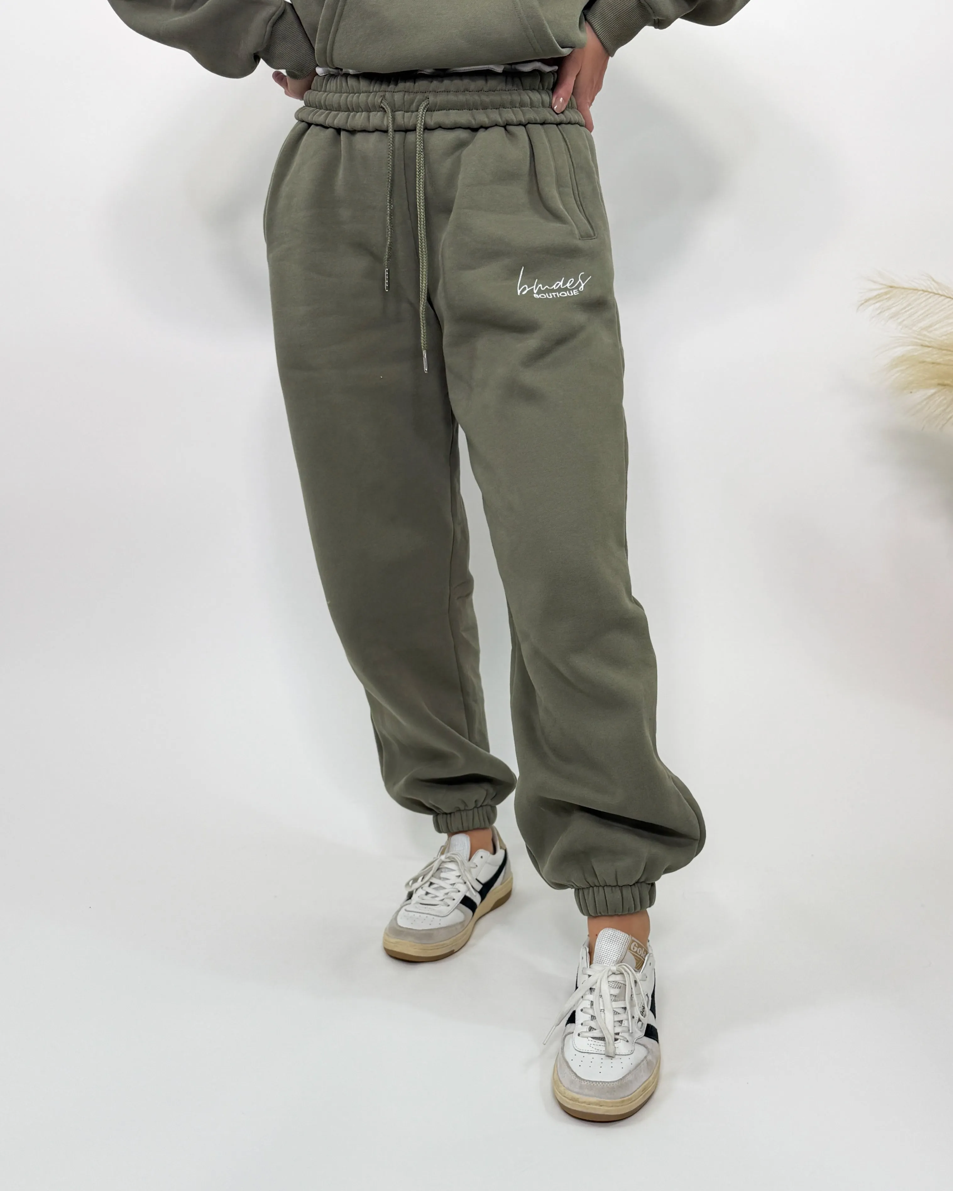 Olive Green Fleece-Lined Luxury Lounge Bmaes Joggers with Pockets