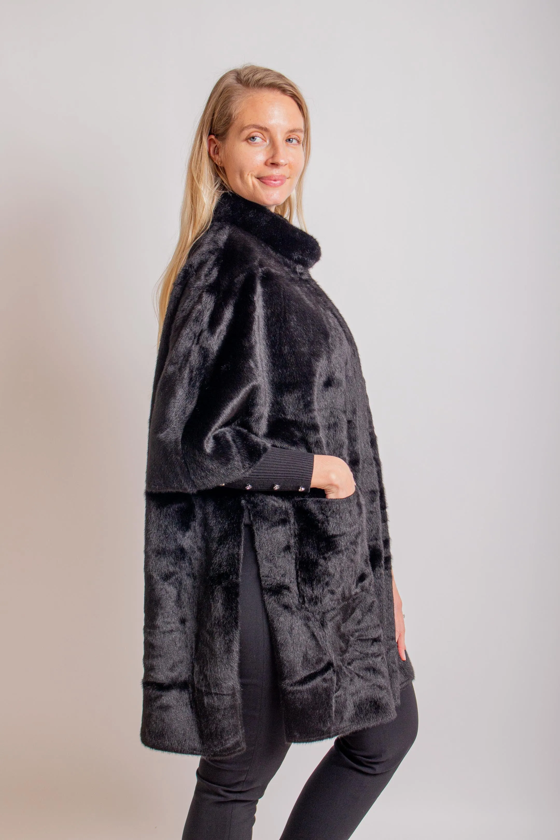 "Nia" Coat In Black